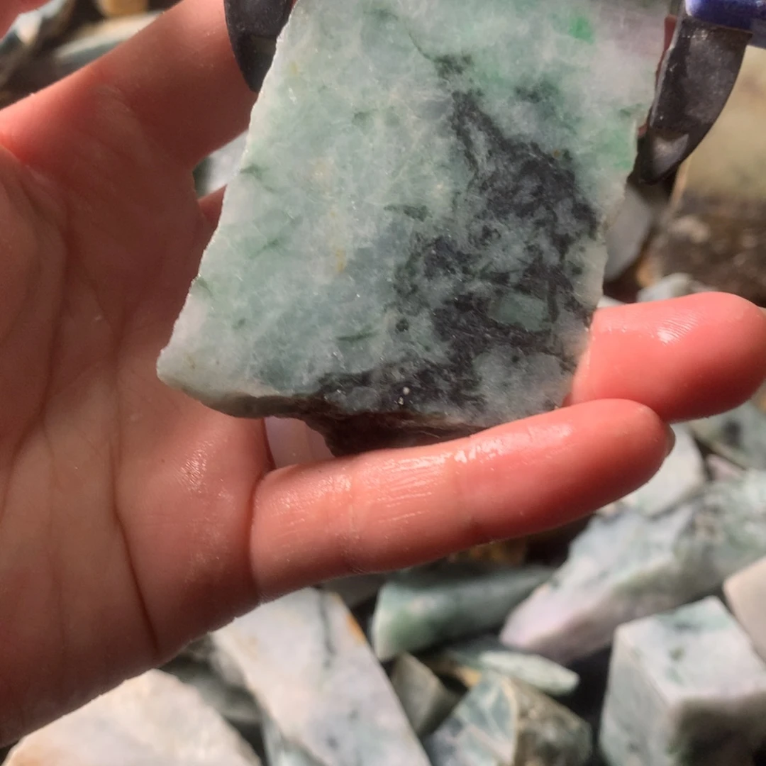 翡翠颈饰未镶嵌缅甸翡翠