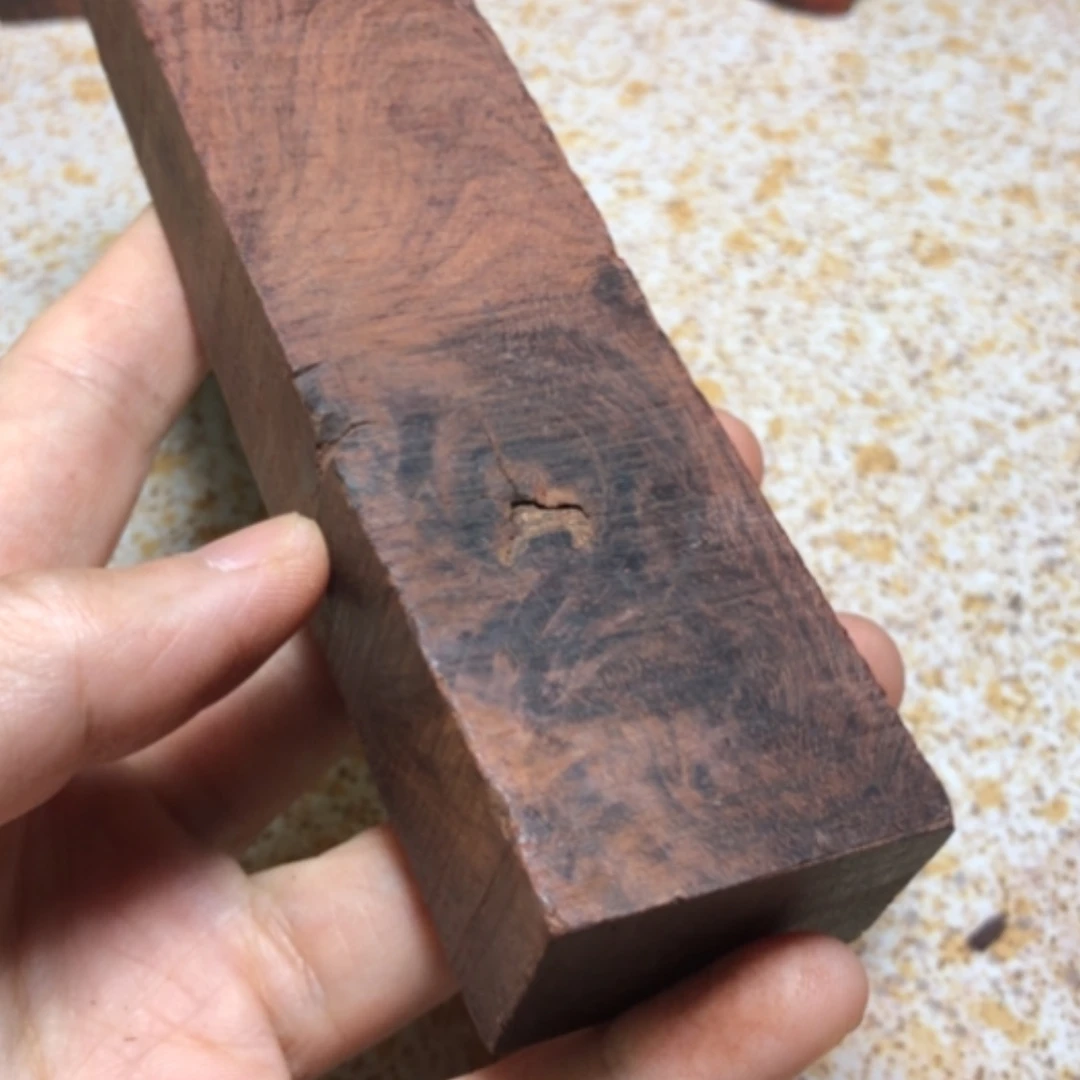 【闪购商品】檀香紫檀(小叶紫檀)F****e