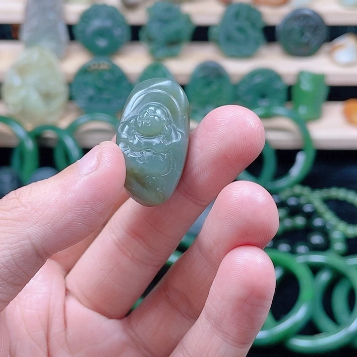 和田玉未镶嵌挂件