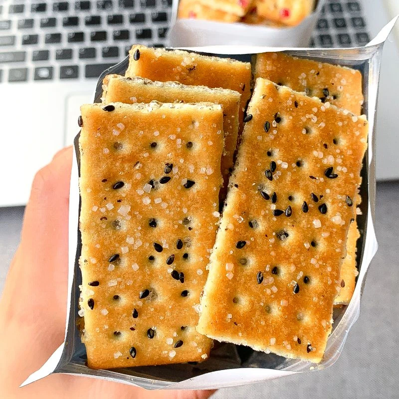 黑芝麻夹心饼干好吃老式怀旧80后90后童年休闲办公室零食2025新款