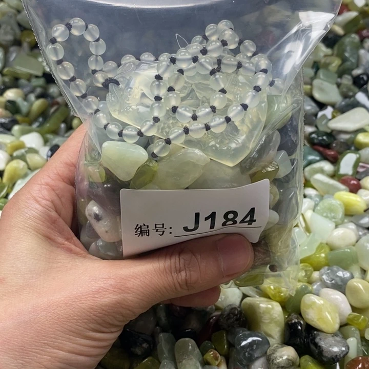 蛇纹石玉鱼缸石未镶嵌