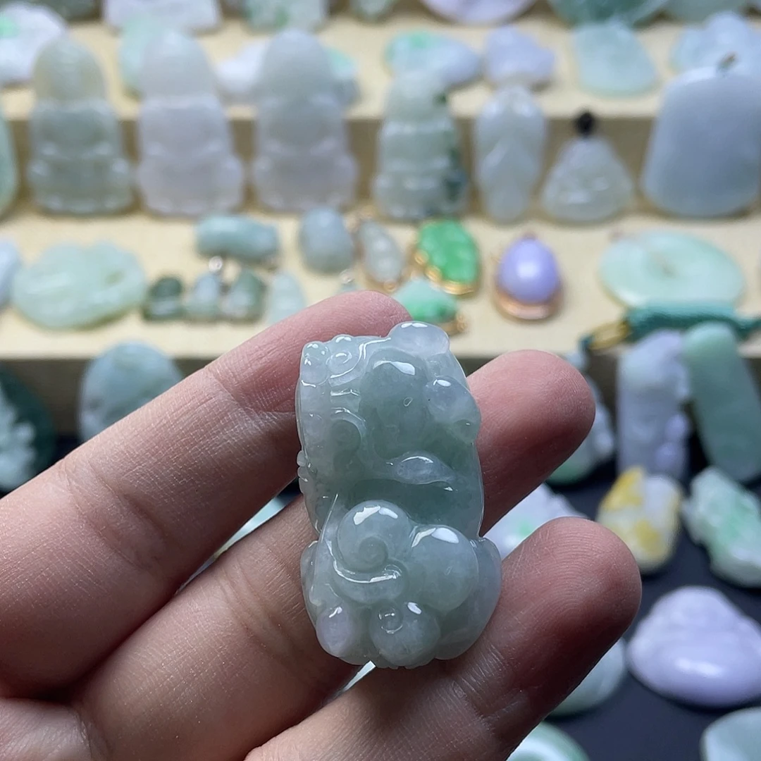 翡翠未镶嵌颈饰纯天然翡翠