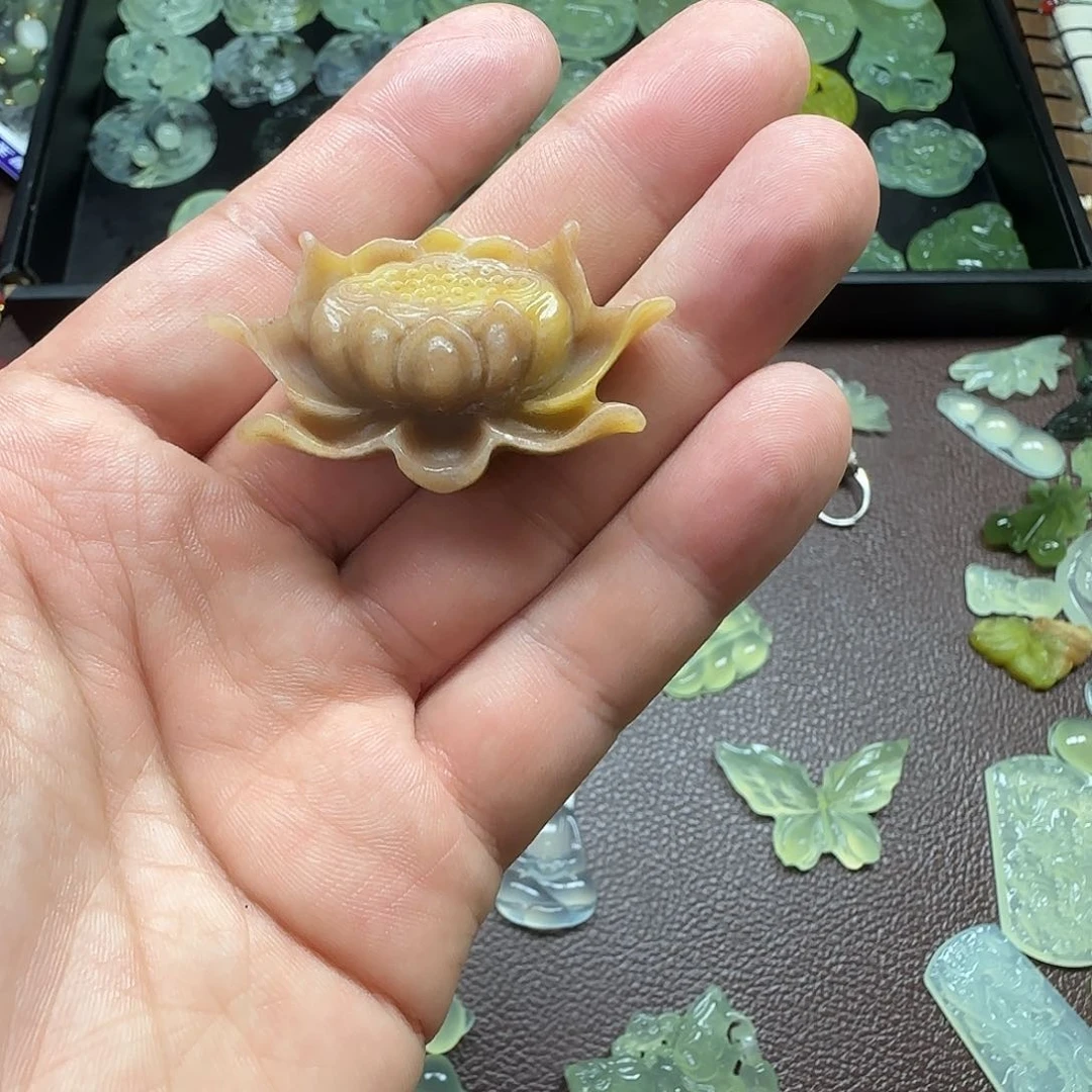 蛇纹石玉合金颈饰