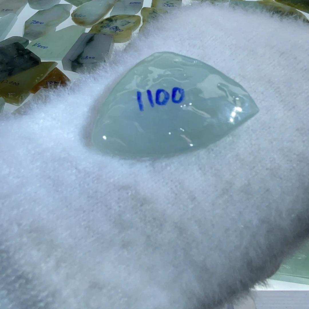 定制翡翠未镶嵌包工