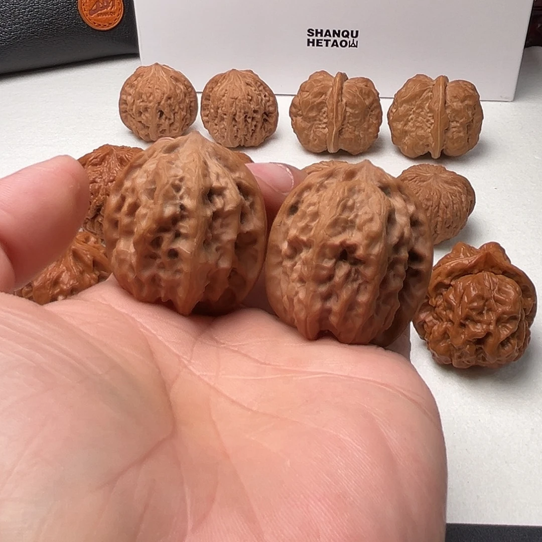 2***_文玩核桃吊坠磐石