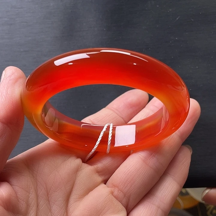 安***静玛瑙/玉髓未镶嵌手镯