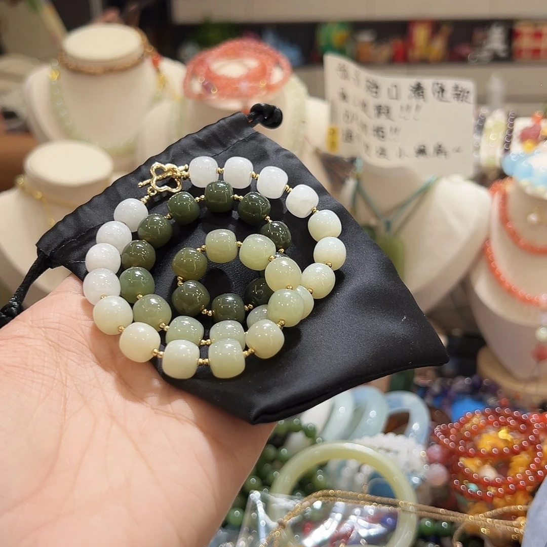 颈饰未镶嵌和田玉苏*惜