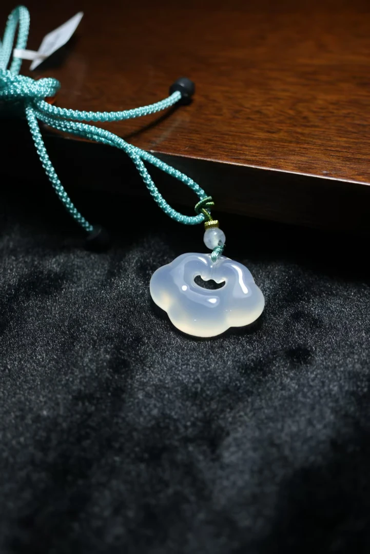 新人福利-玛瑙祥云锁-YS205