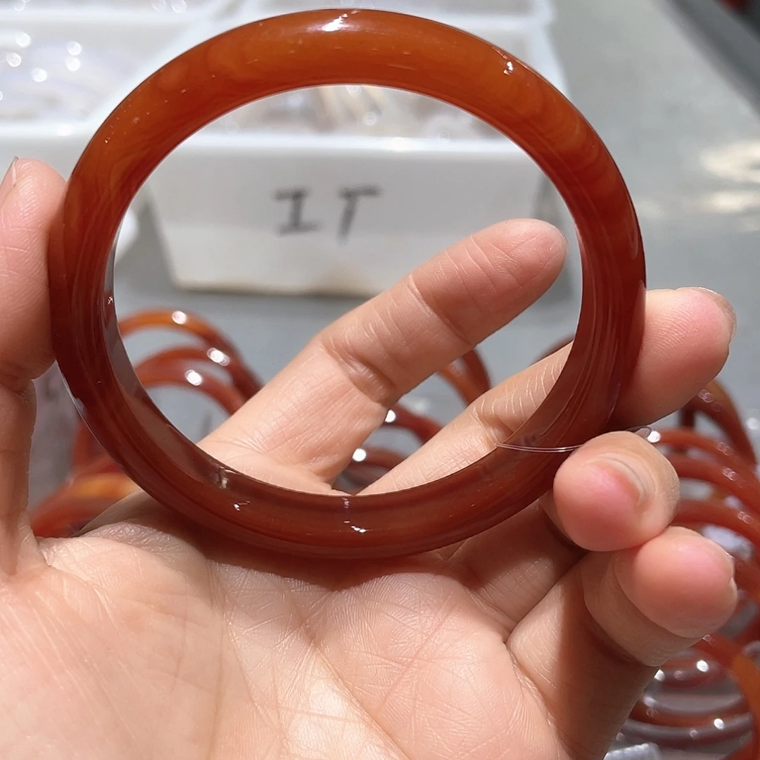 新***城玛瑙/玉髓未镶嵌手镯