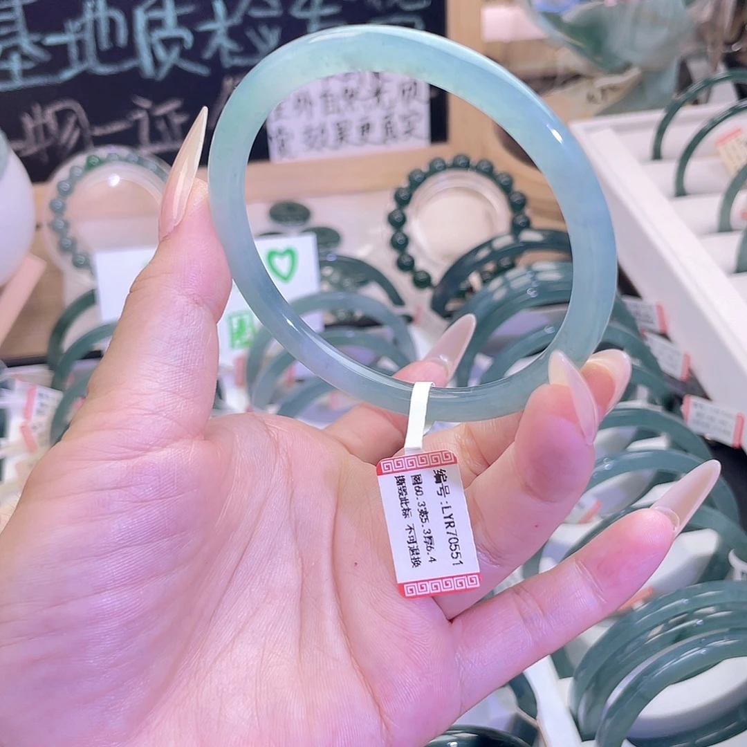 翡翠未镶嵌手镯59-60圈