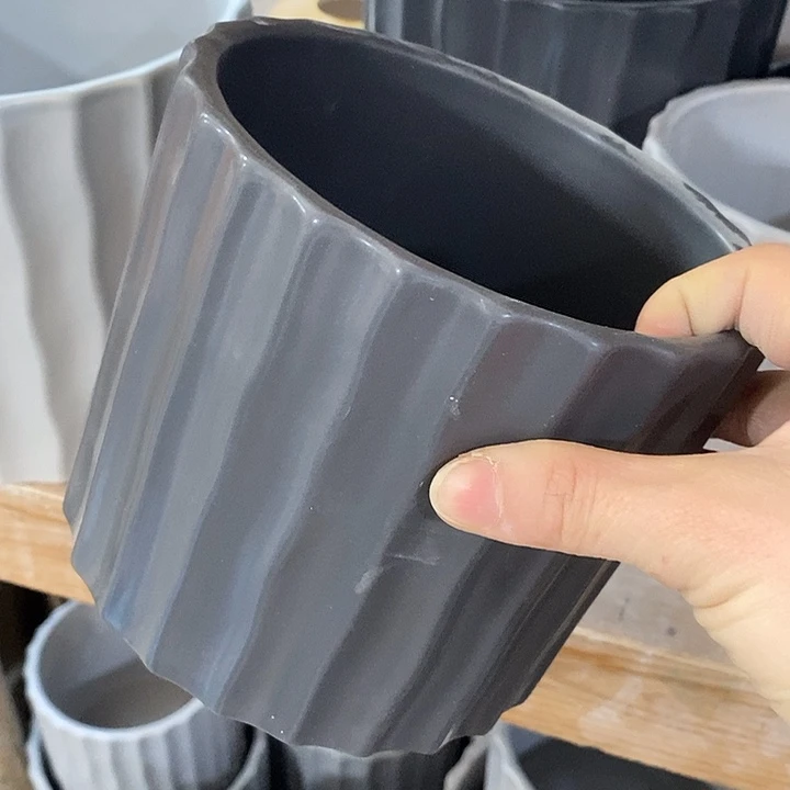 陶盆有孔 瑕疵针孔漏釉介意勿拍外高 13外口14