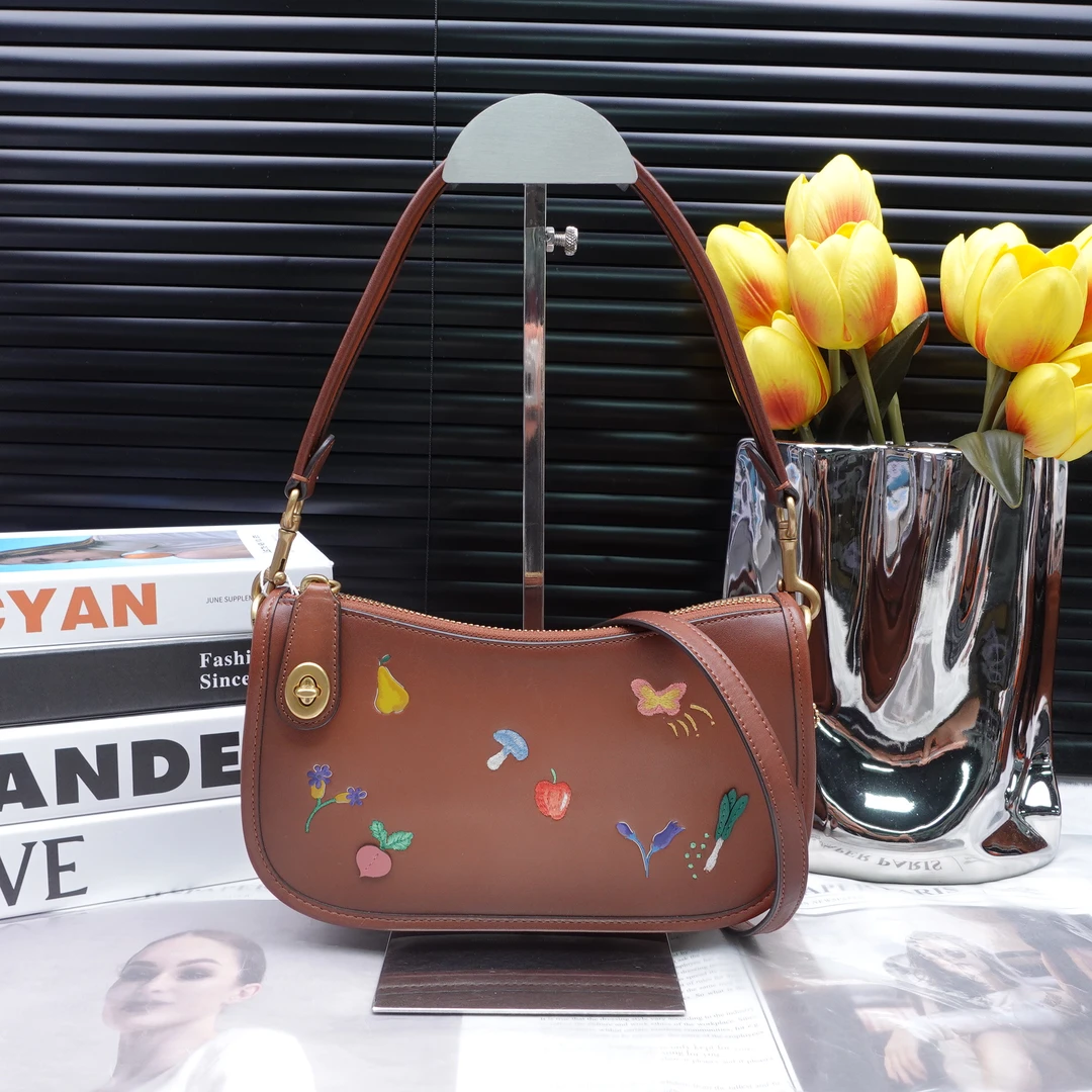 95新 COACH/蔻驰 单肩包/T20291135