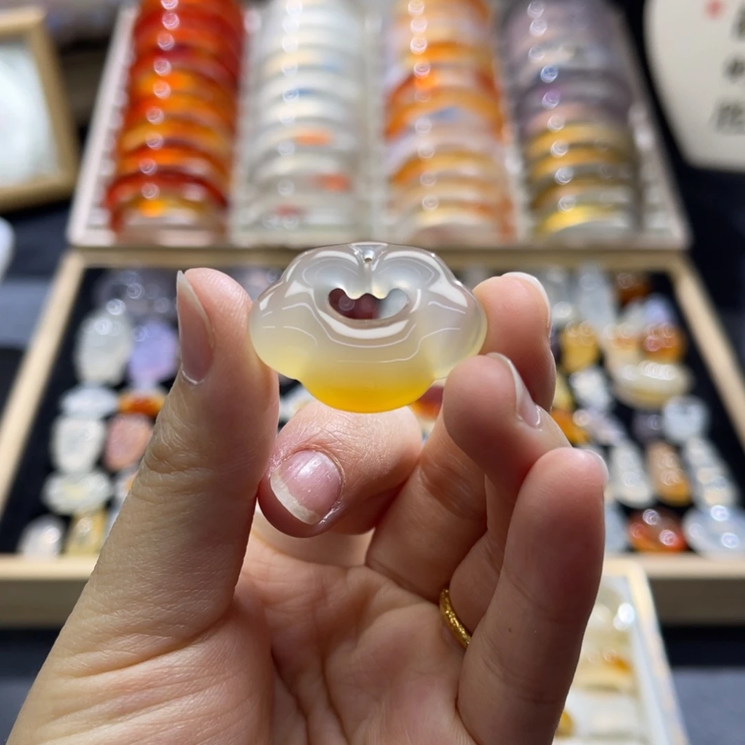 玛瑙/玉髓未镶嵌颈饰