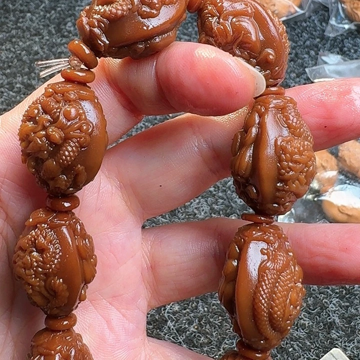 橄榄核吊坠橄榄玉华龙财