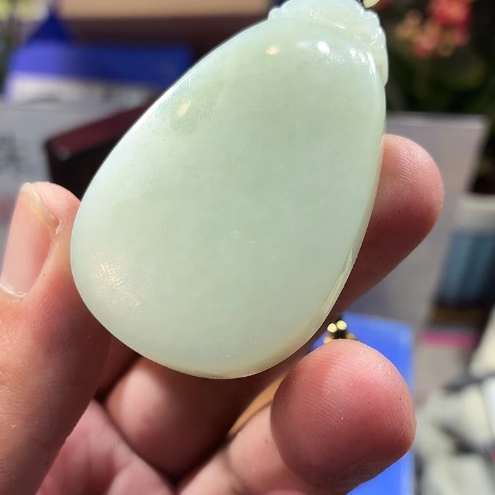 颈饰未镶嵌和田玉（糖玉）