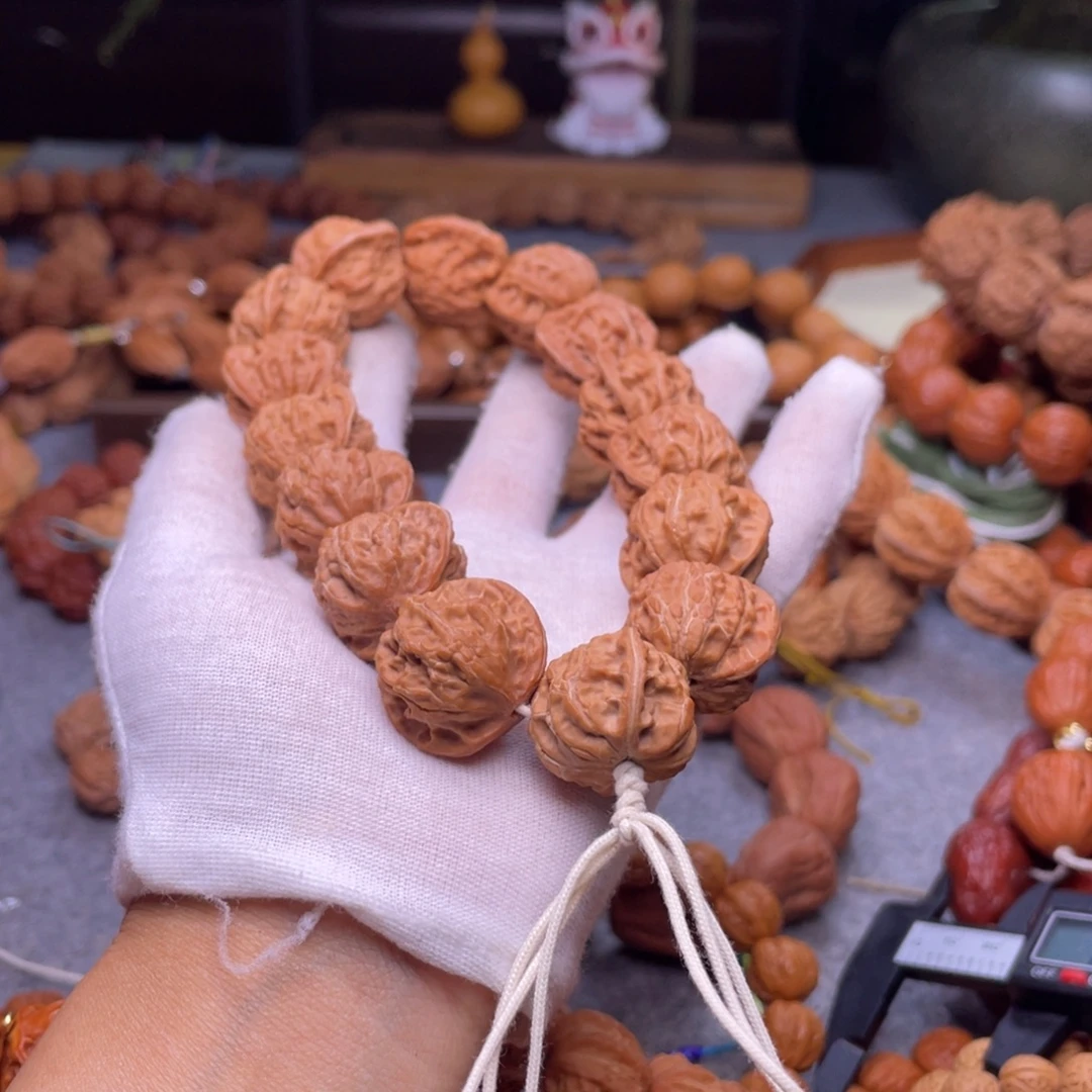 你***那文玩核桃手串核桃