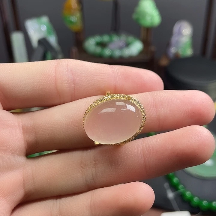 翡翠未镶嵌吊坠(赠链)