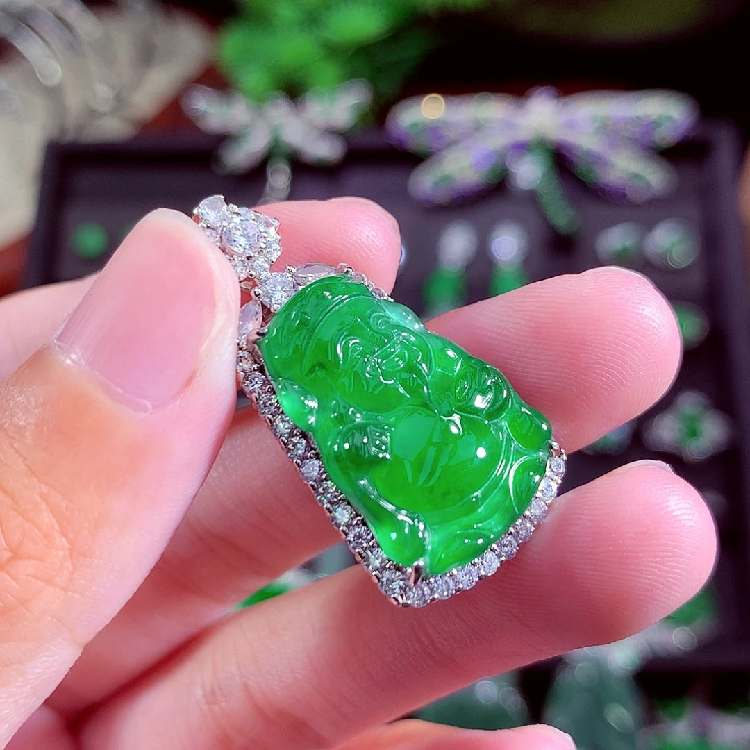 颈饰未镶嵌翡翠天然