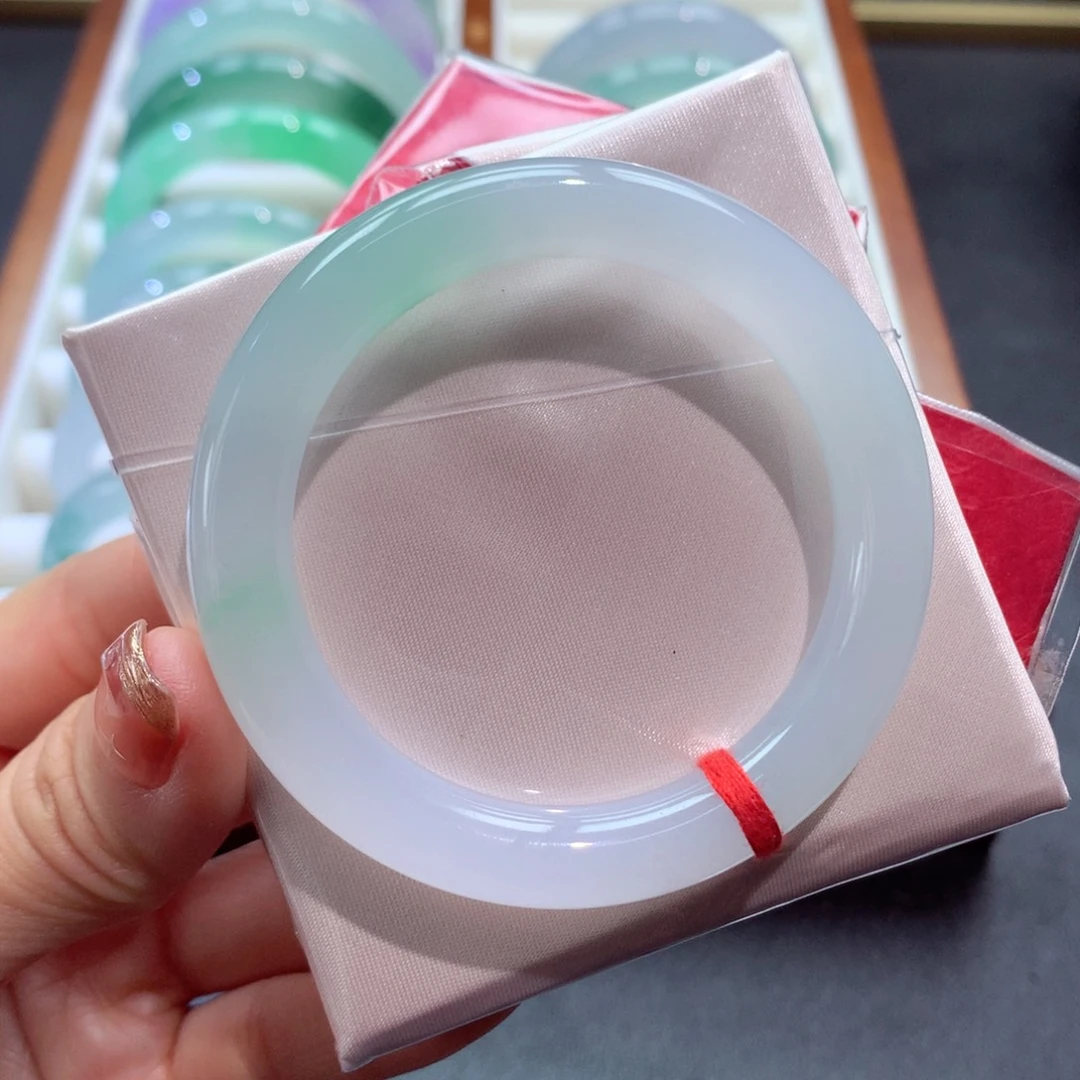 翡翠未镶嵌手镯2号新品