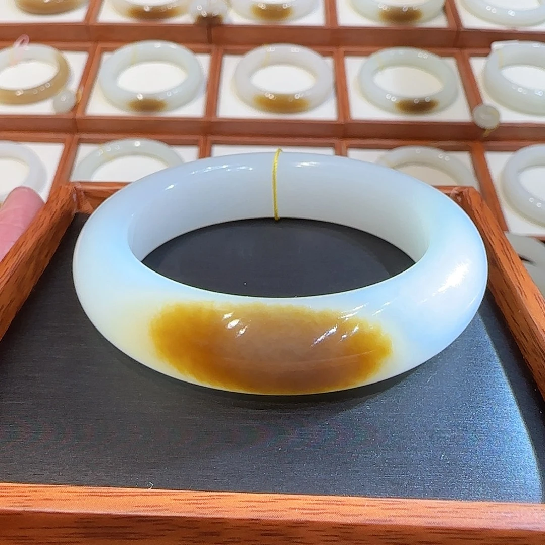 和田玉手镯未镶嵌且末一口老红糖54 55