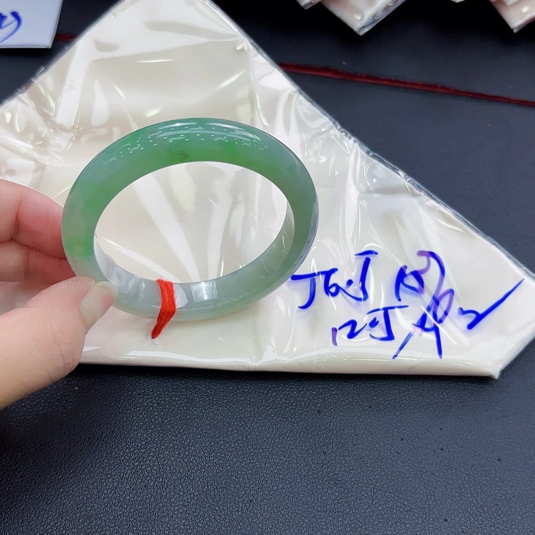 翡翠手镯未镶嵌精品•手镯56/57