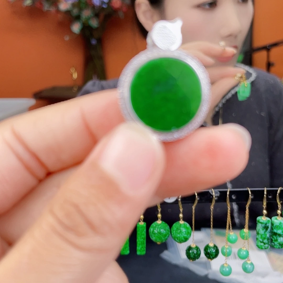 翡翠银S925镶嵌耳饰