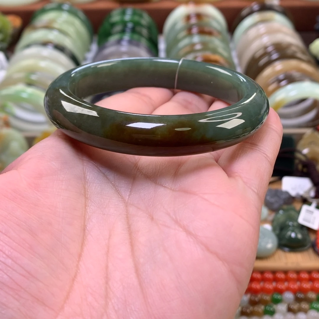 和田玉未镶嵌手镯61口径