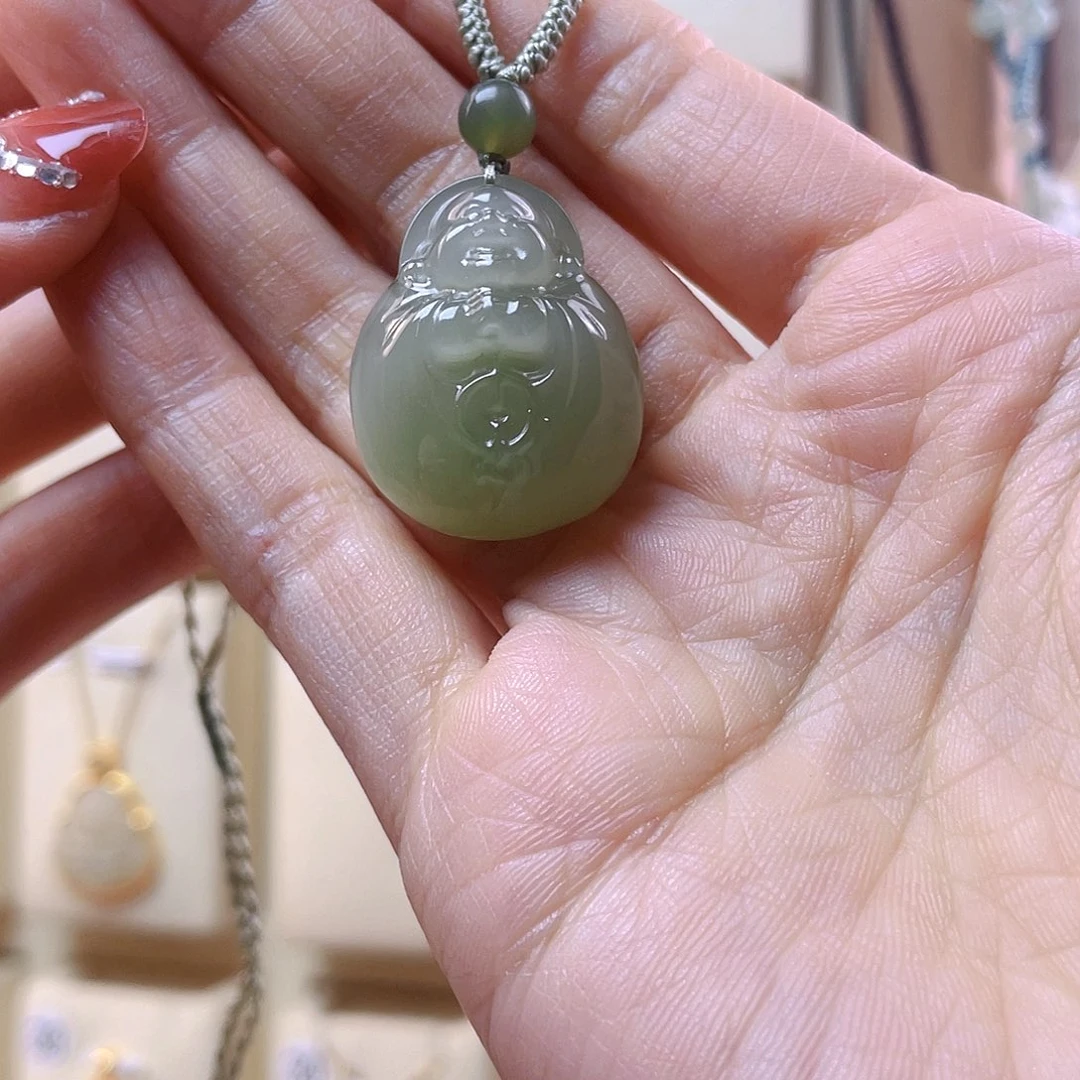 和田玉吊坠(赠链)未镶嵌小***空