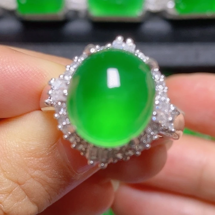 翡翠未镶嵌挂件蛋面