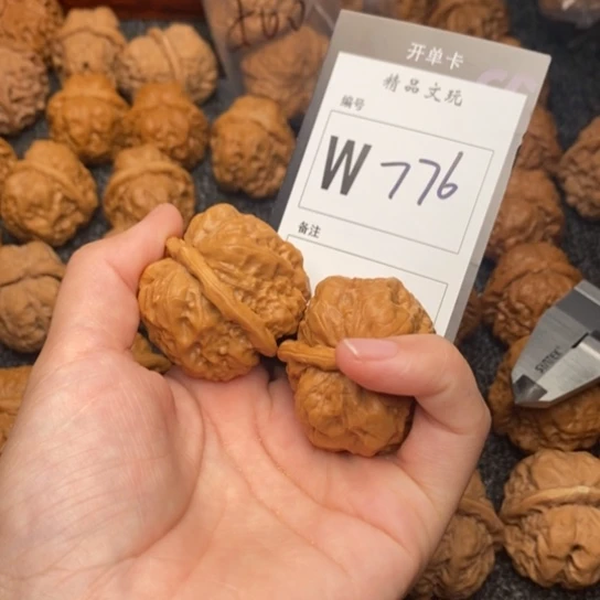 吊坠桃核我是第一百39