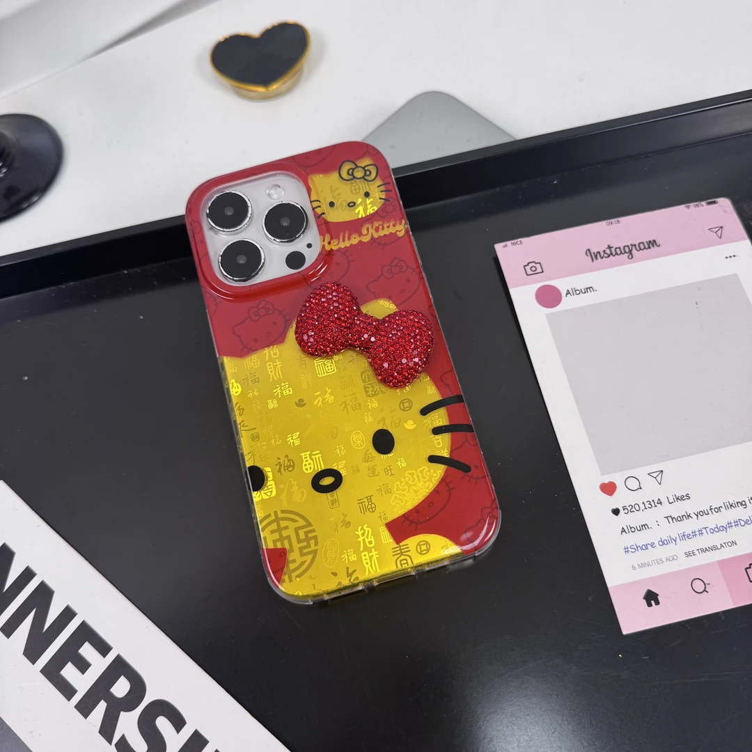 ins国风卡通新年KT猫适用于iPhone15彩绘16pro蝴蝶结16promax壳