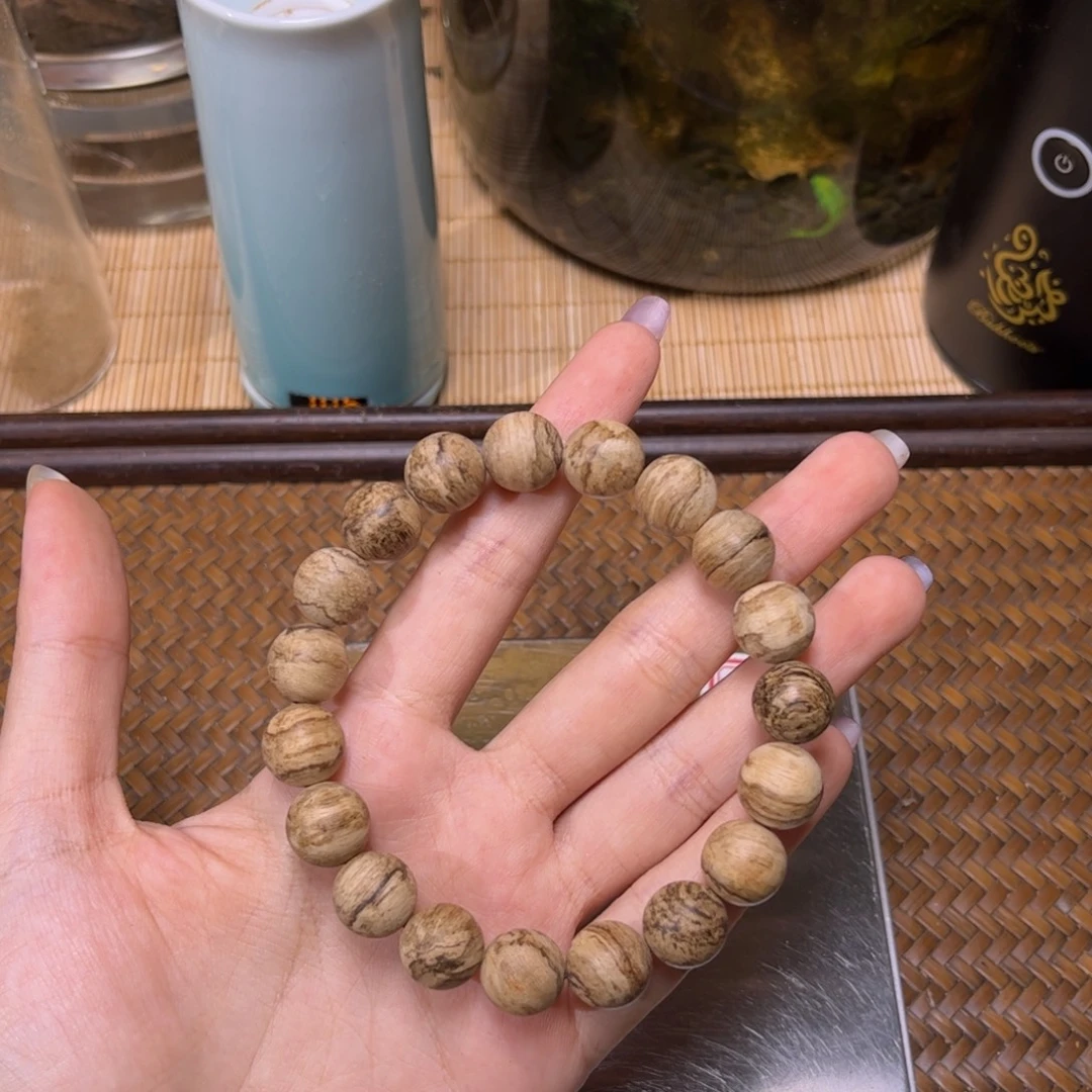 香榧木达拉干淳化老料手串8.7克卡11