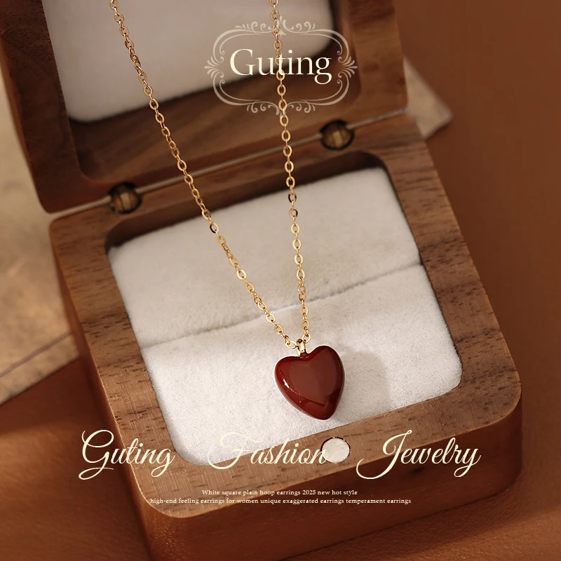 铜合金项链 7070红色爱心吊坠项链配饰女高级感百搭秋冬毛衣链