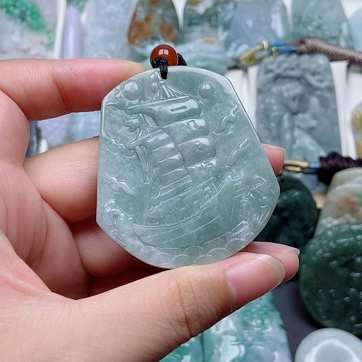 翡翠未镶嵌吊坠(不含链)翡翠