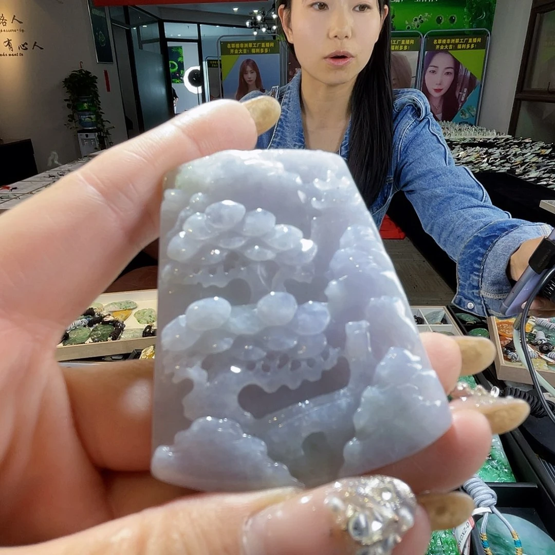 颈饰未镶嵌翡翠一