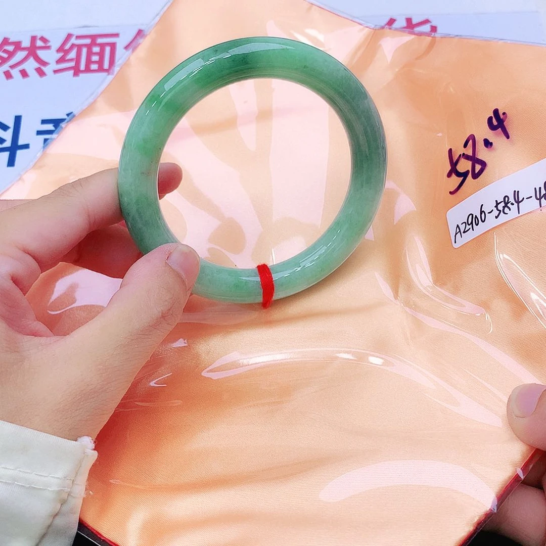 未镶嵌手镯翡翠翡翠