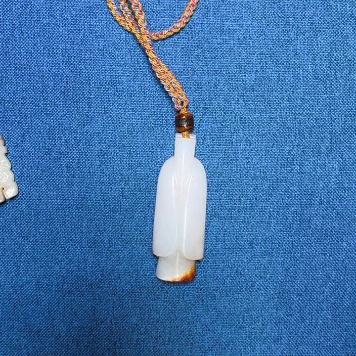 和田玉（糖玉）挂件未镶嵌天****8