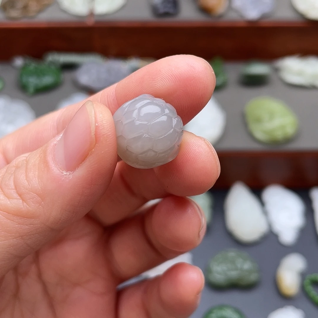 和田玉未镶嵌颈饰冰烟紫富甲配饰