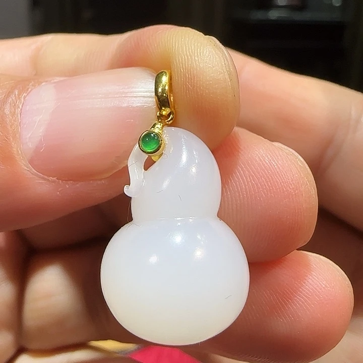和田玉18K金镶嵌吊坠(不含链)