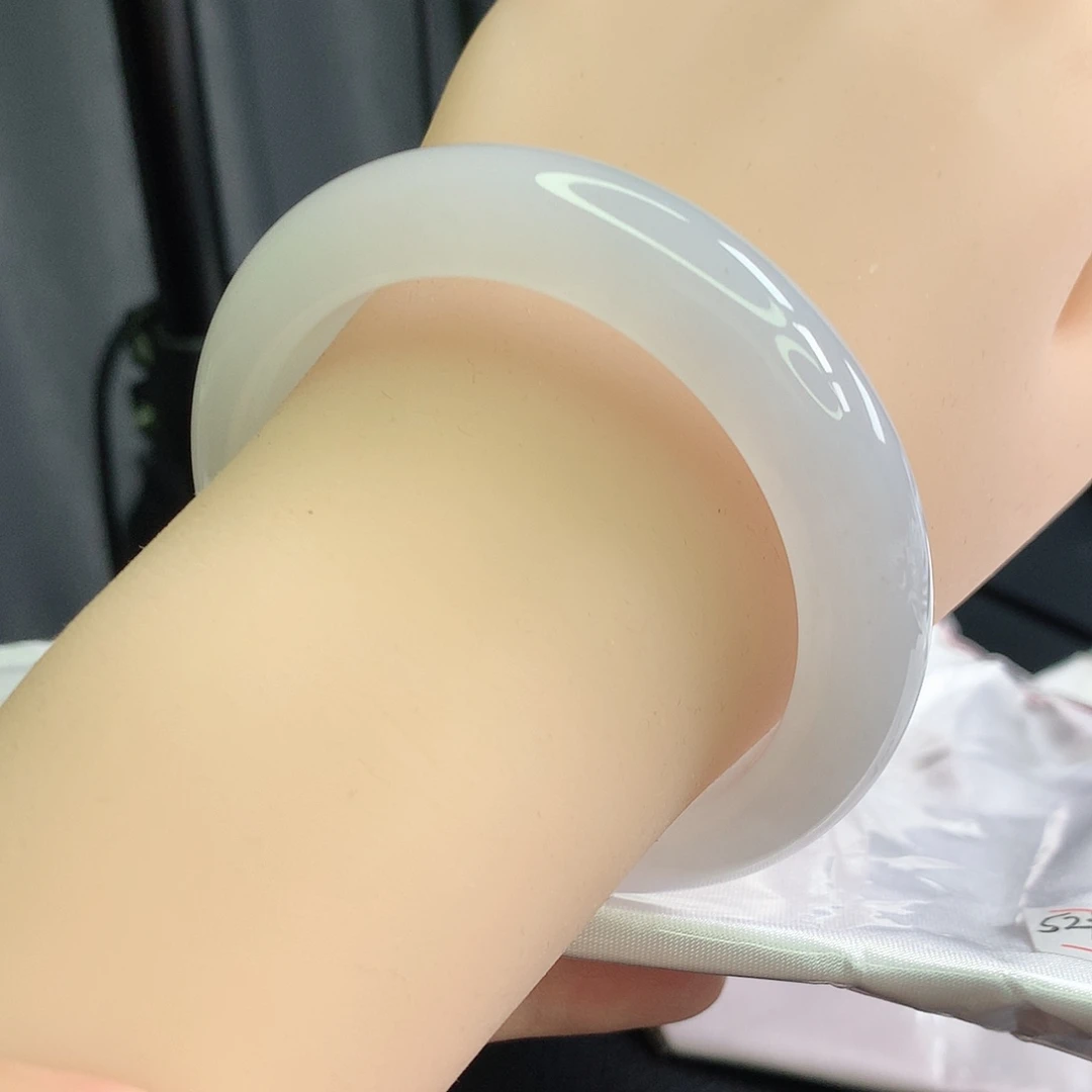 翡翠未镶嵌手镯缅甸5253