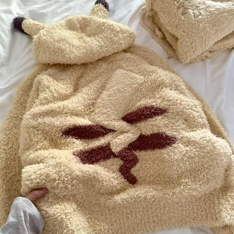 侘町2025新款皮卡丘半边绒连帽睡衣套装女冬季保暖加厚卡通家居服