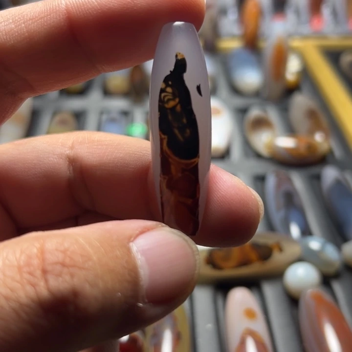 玛瑙/玉髓未镶嵌颈饰