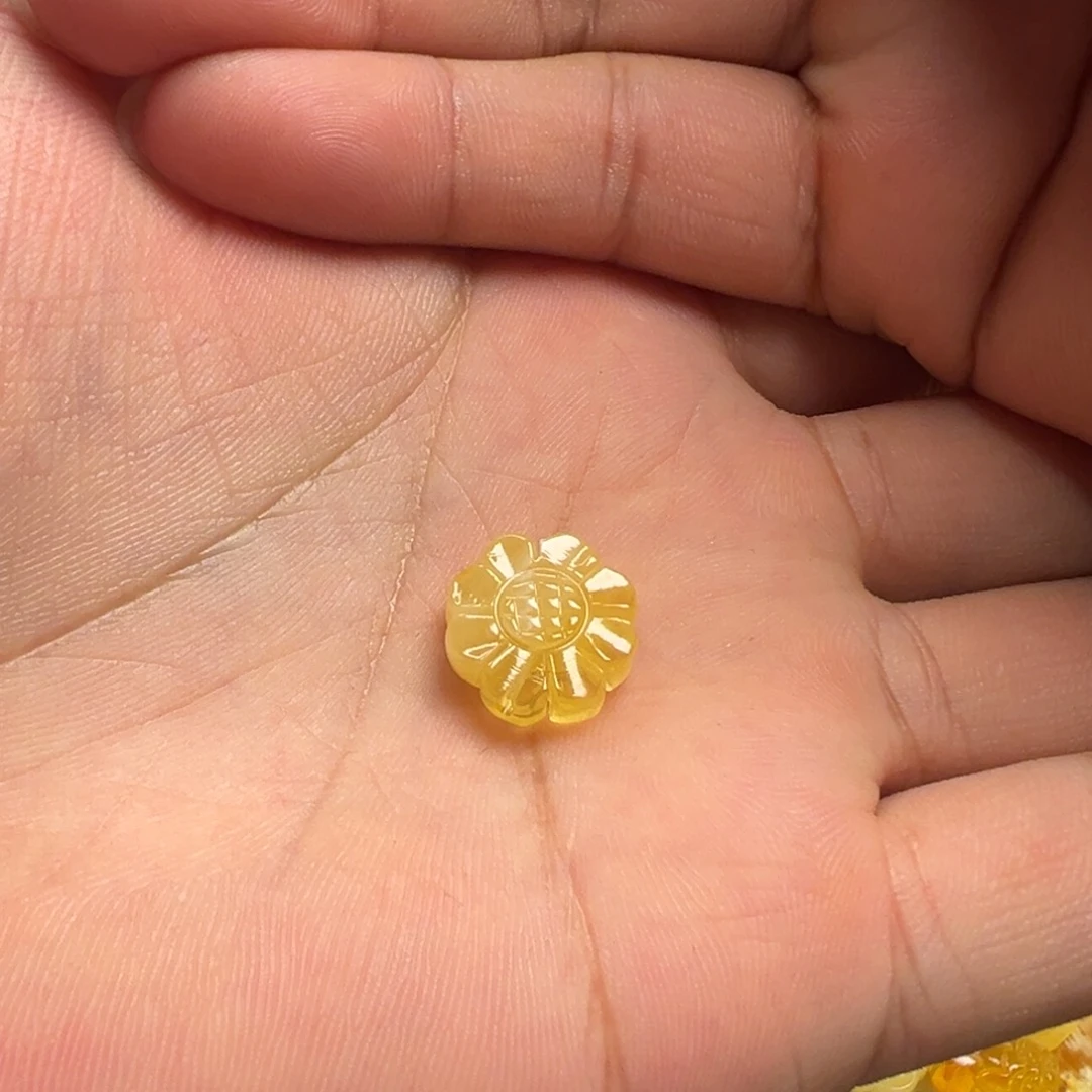 未镶嵌颈饰蜜蜡天然蜜蜡金白太阳花提溜吊坠