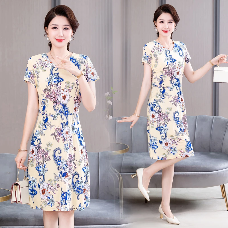 青花瓷牡丹印花连衣裙2025年夏季爆款碎花长裙修身显瘦妈妈装