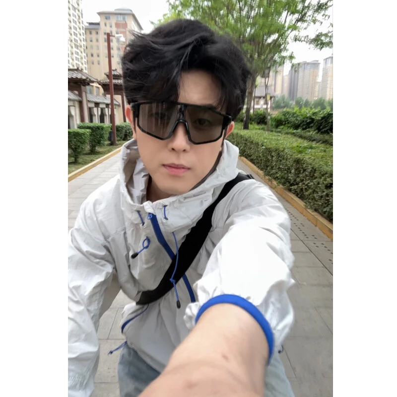 夏季新款防晒服外套男士时尚百搭休闲上衣潮流宽版休闲青年夹克款