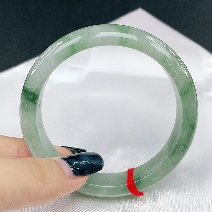 翡翠手镯未镶嵌圈57.6，2041