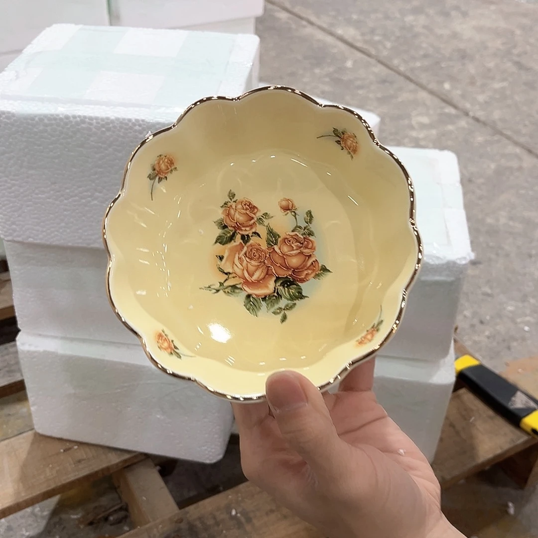 高端 陶瓷………………12