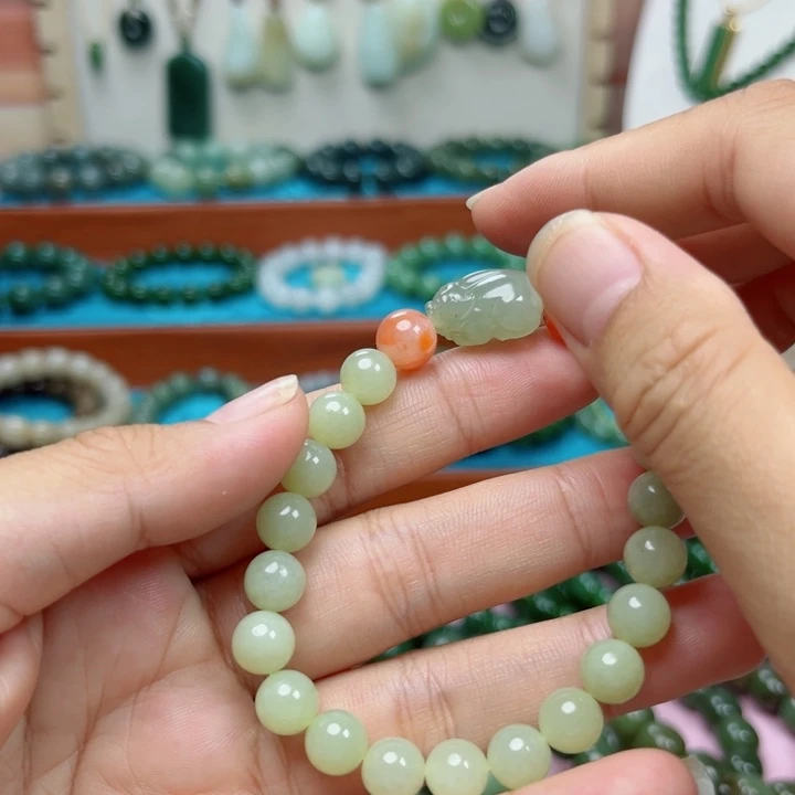 和田玉未镶嵌手链卡8