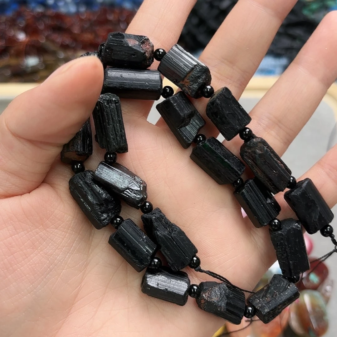 爱***友玛瑙/玉髓未镶嵌珠宝半成品黑碧玺原石柱子一条