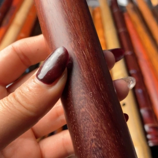 非洲紫檀（红花梨）不**往